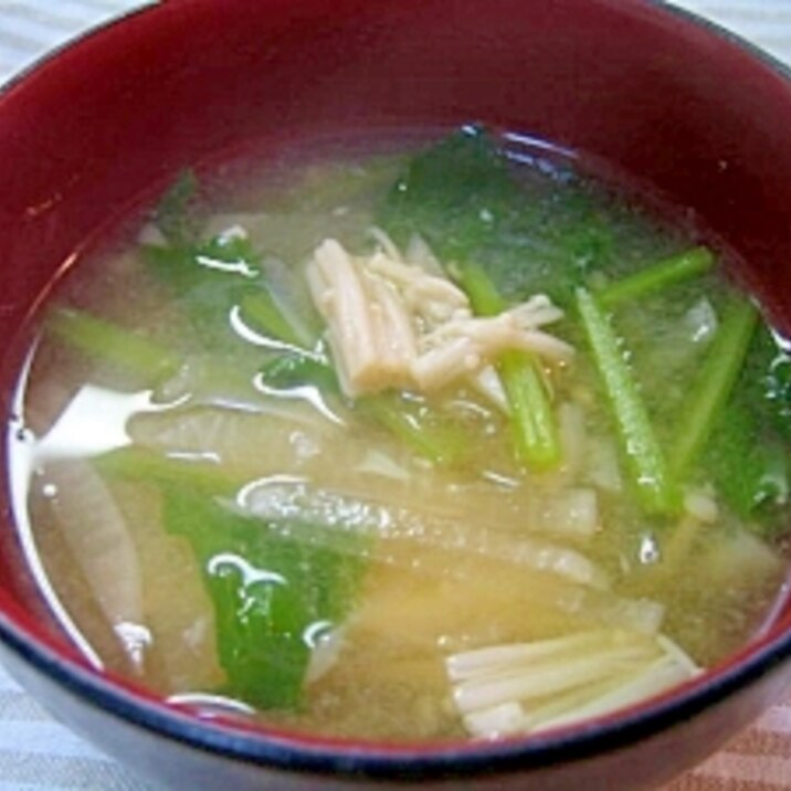 大根と小松菜のお味噌汁 レシピ 作り方 By ミルク白うさぎ 楽天レシピ 大根と小松菜のお味噌汁 レシピ 作り方 By ミルク白うさぎ 楽天レシピ